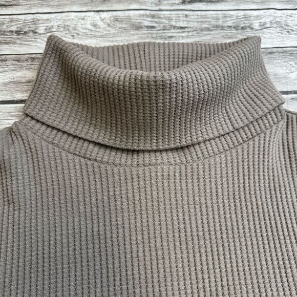 GAP Women's Waffle Knit Turtleneck Shirt M Med Medium Taupe Brown Side Slit Boxy - Picture 5 of 13